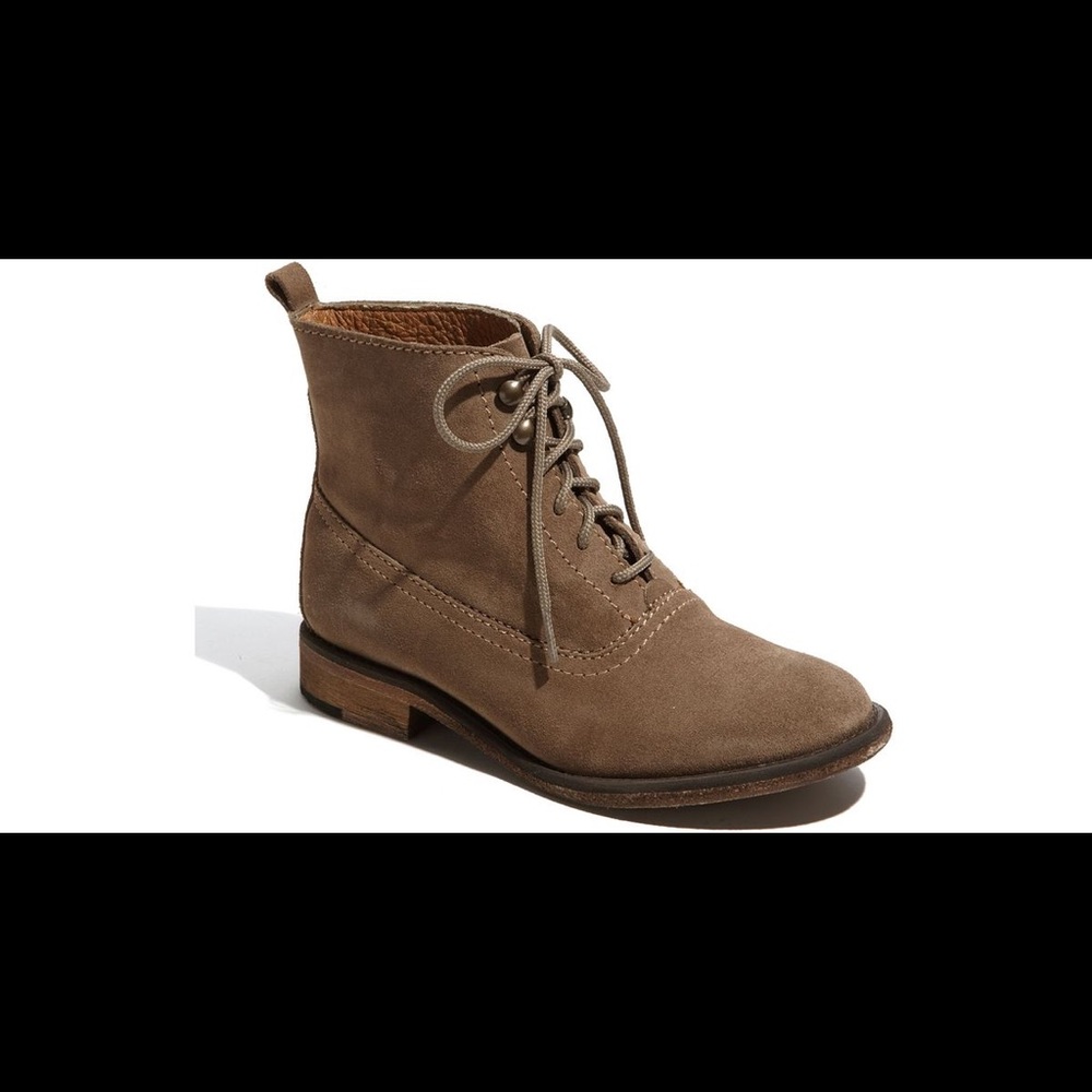 Steve Madden Taupe Suede Socrates Booties